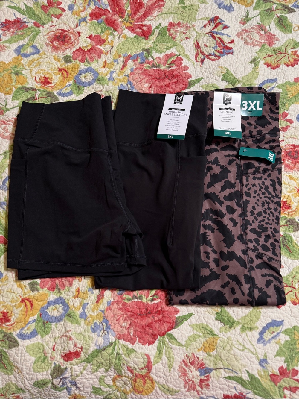 Lot of Member’s Mark Women's Active Leggings & Bike Shorts - 3XL